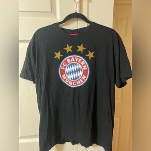 Black FC Bayern Munchen T-Shirt - Sz L